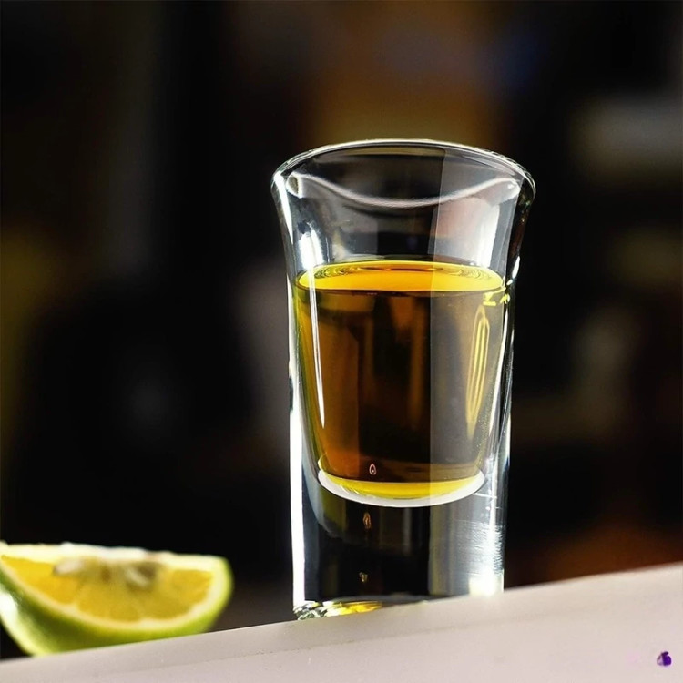 نیم یک نیلوفر بلور کاوه ( لیوان پیک خوری) دست 6 عددی