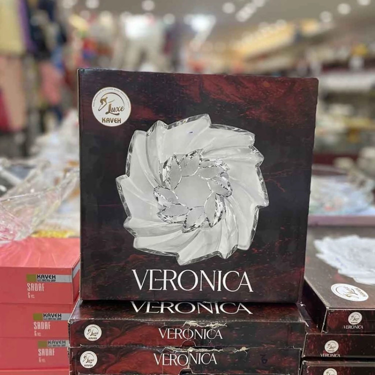 شیرینی خوری ورونیکا برند نوری تازه