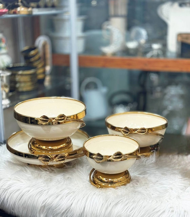 سرویس پذیرایی لیلیوم مشکی طلایی ۴ تیکه