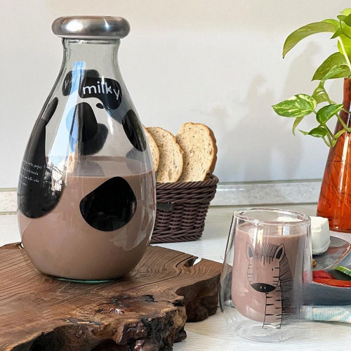 بطری شیر کامبوجی زیبا