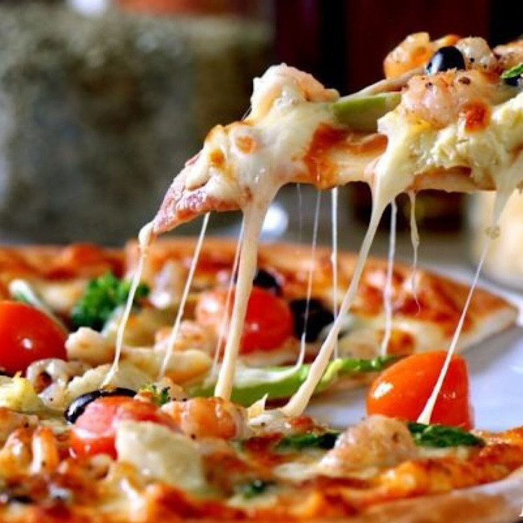 پیتزا بر زاماک