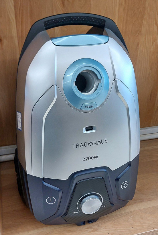 جاروبرقی 2200 وات ترام هاوس مدل VC-90240