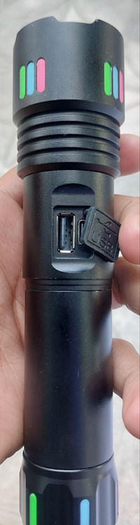 چراغ قوه قوی با شارژ USB